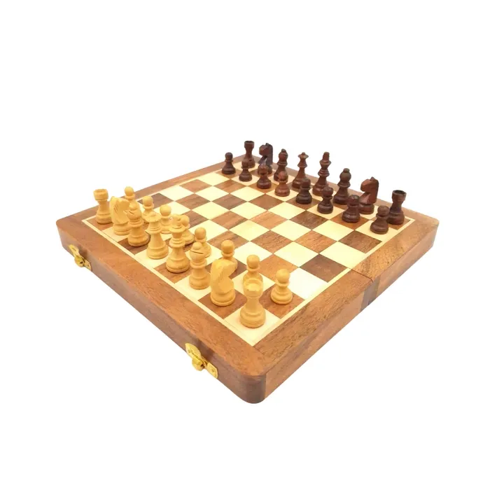Szachy drewniane magnetyczne w pudełku drewnianym