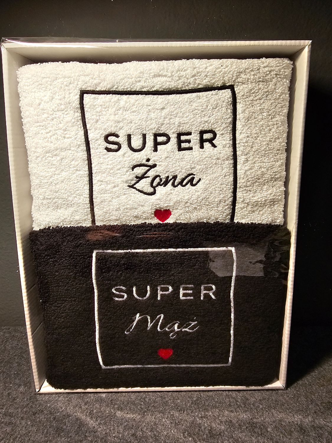 Ręcznik z haftem Super żona Super mąż zestaw 2 szt