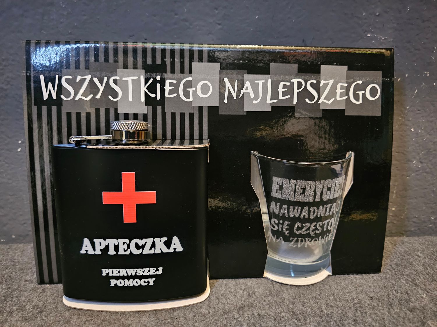 Zestaw urodzinowy dla emeryta