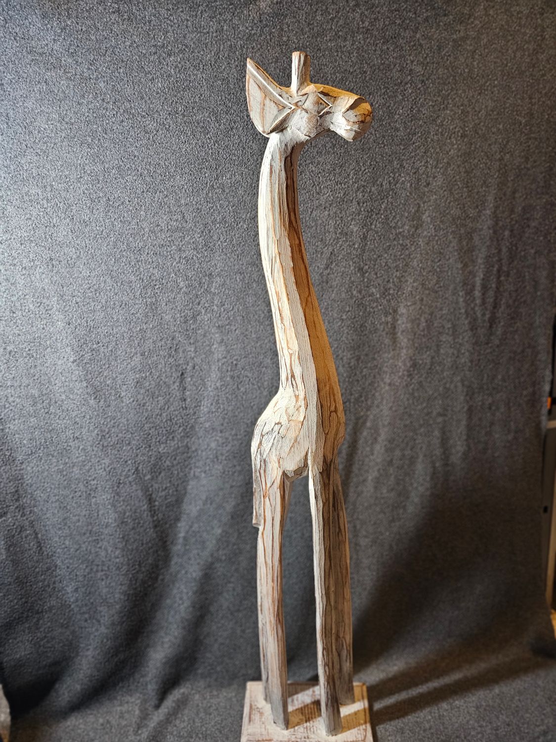 Żyrafa drewniana biała 80cm