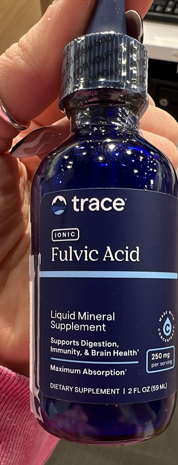 Trace minerals liquid fulvic acid