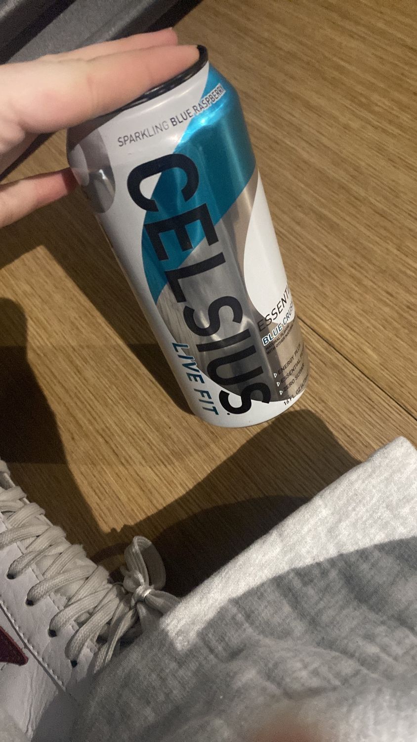 celsius sparklimg bkue raspberry single 