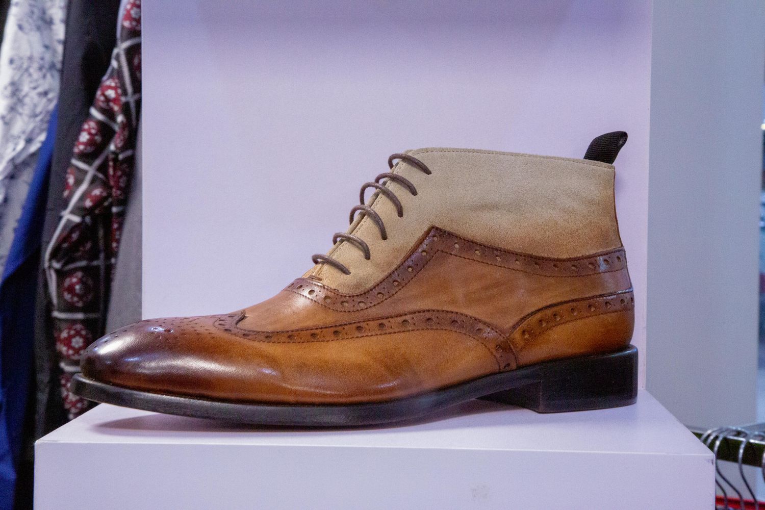 MEN'S LUXURY BROWN AND CREME SHOE