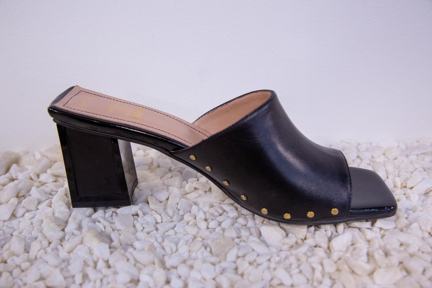 Black High Heel Extended – Auckley M Boutique