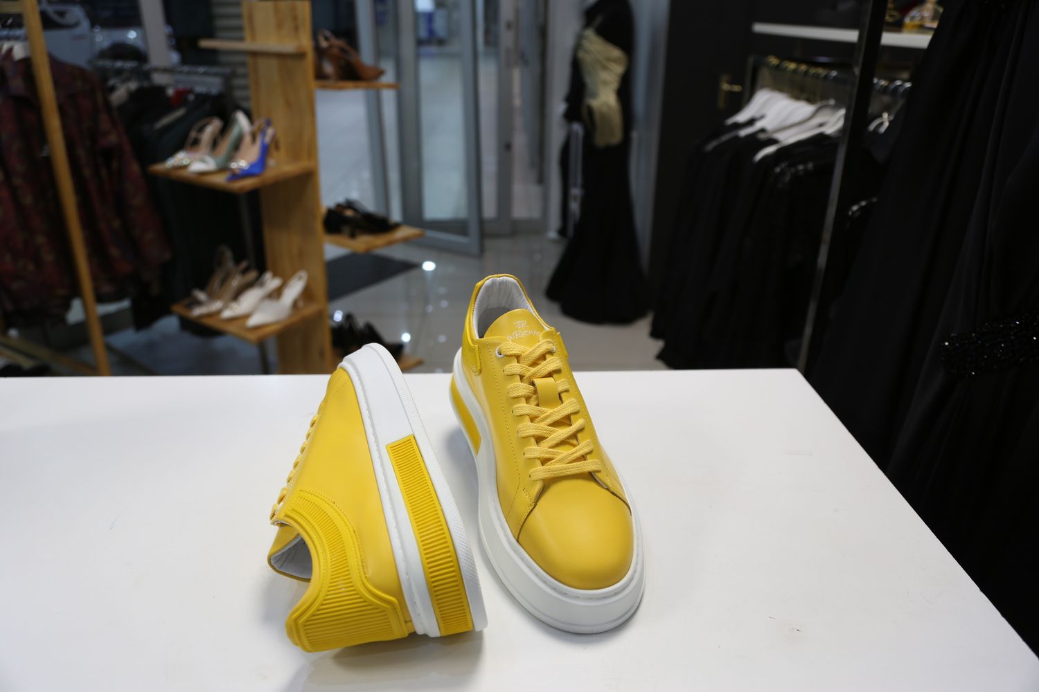 MEN'S YELLOW LOAFER SNEAKERS