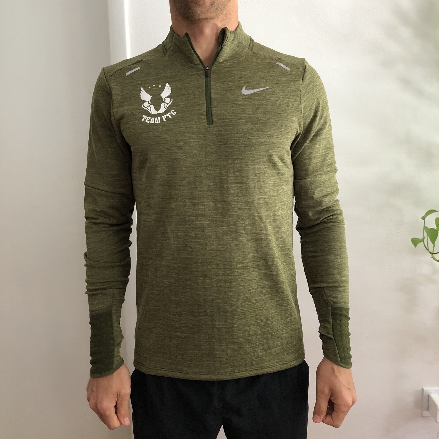 Men's Nike Therma-FIT Repel Half-Zip Top (green)