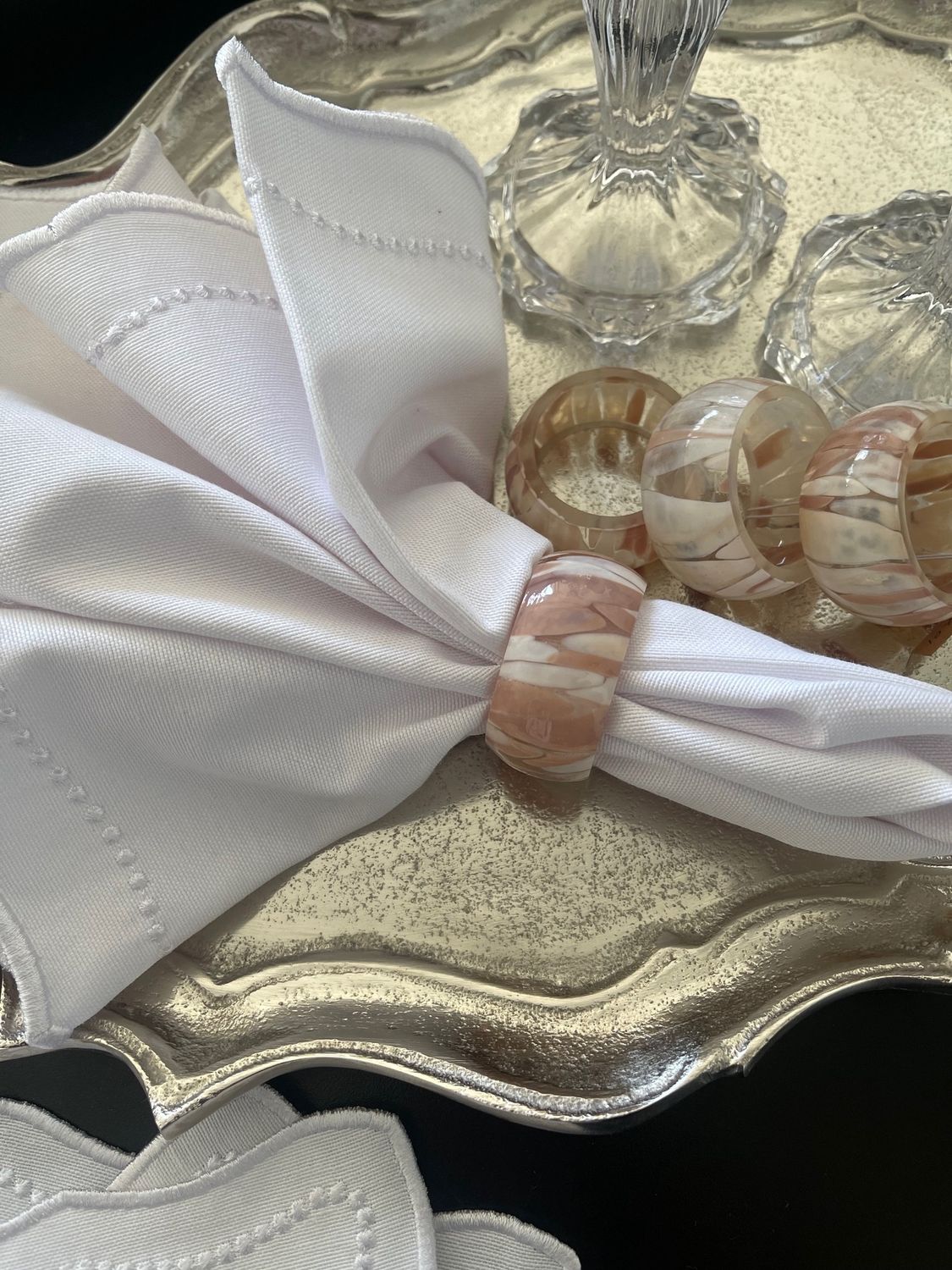 Juna Glass Napkin Ring
