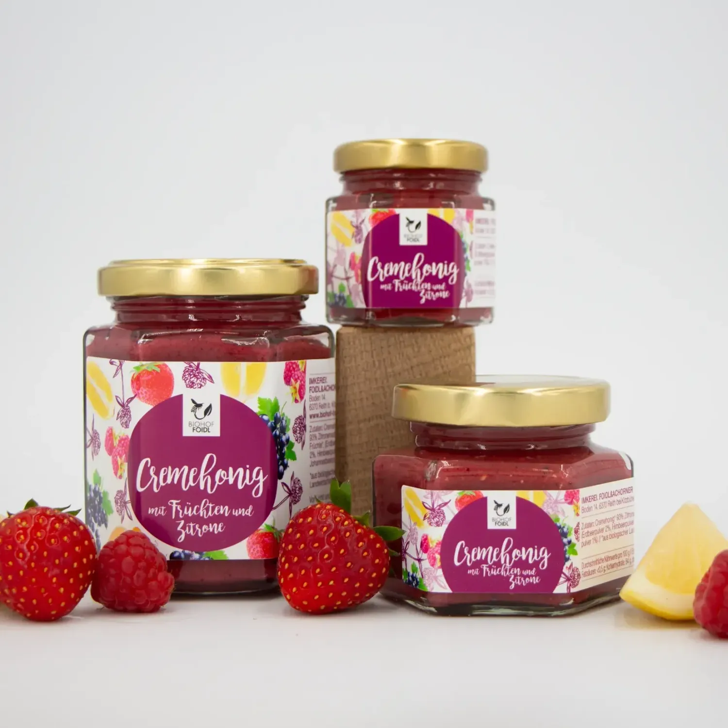 Cremehonig mit Früchten und Zitrone
