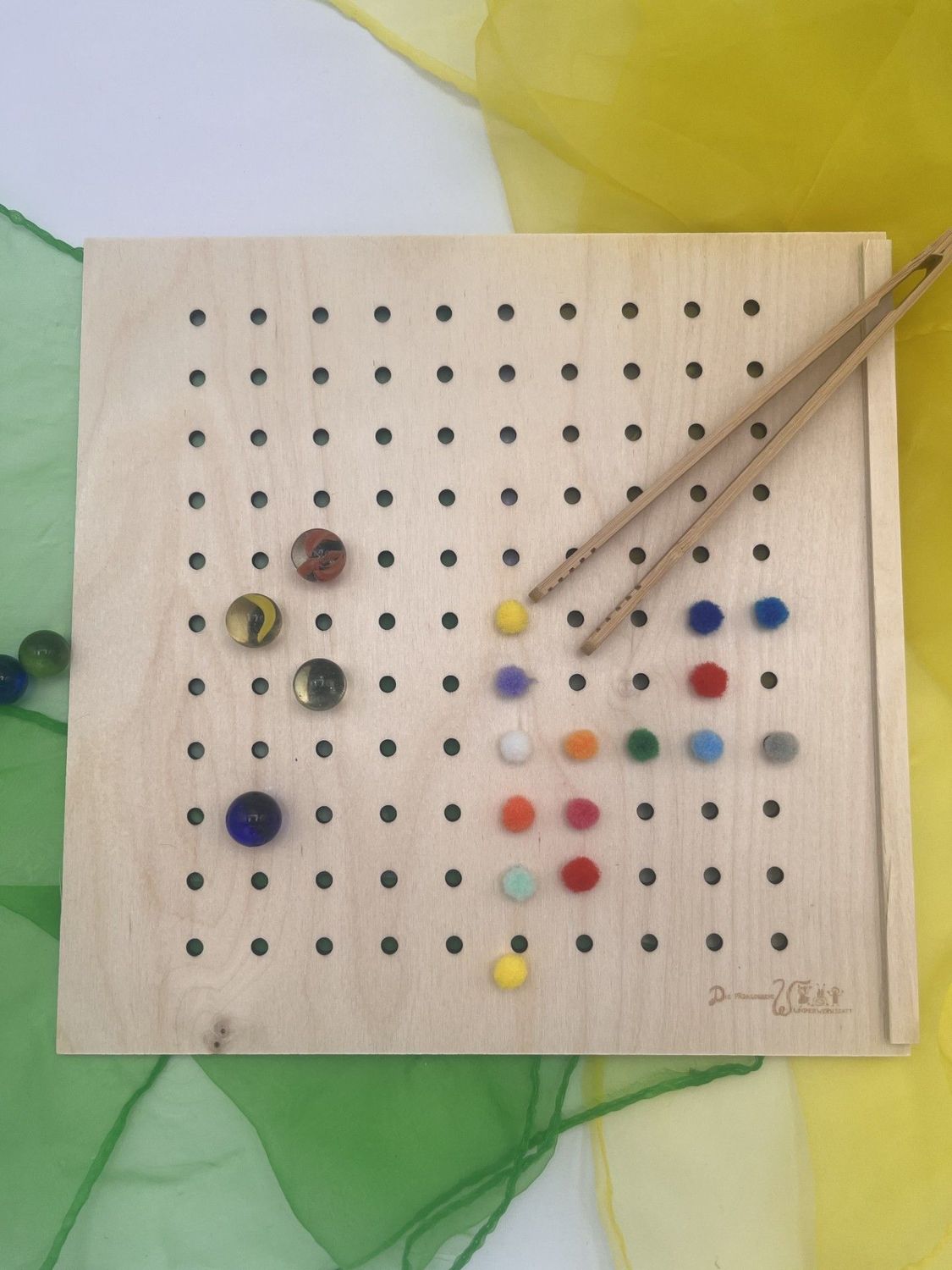 Aktivitätsplatte Lochplatte