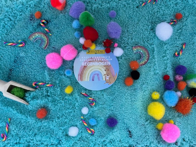 Karli Kängurus Sensoriksäckchen "Regenbogen"