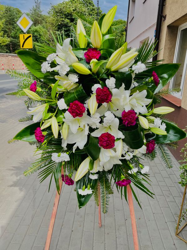 Wieniec pogrzebowy na florecie 2