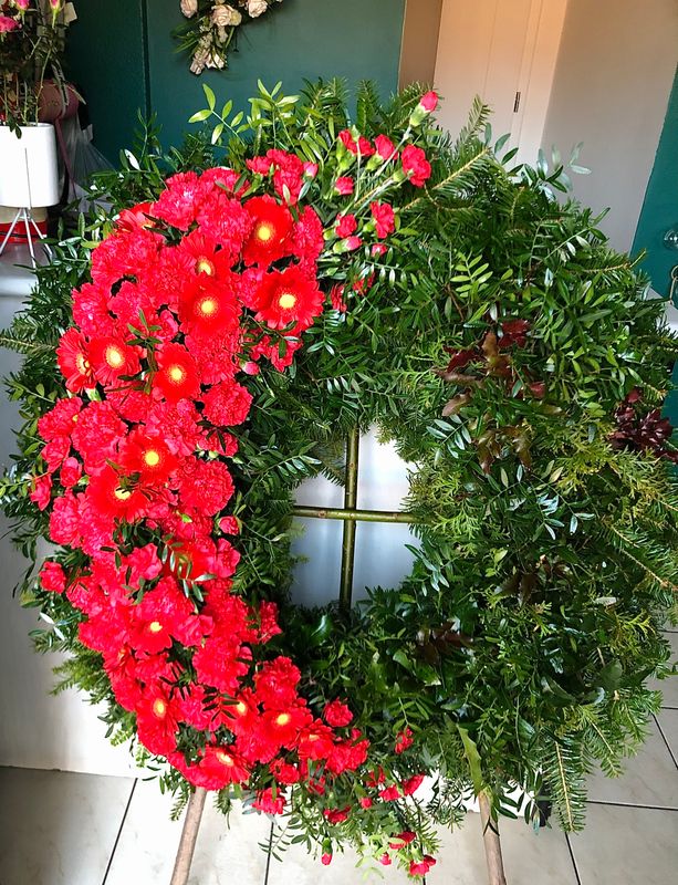 Wieniec pogrzebowy na podkładzie 6