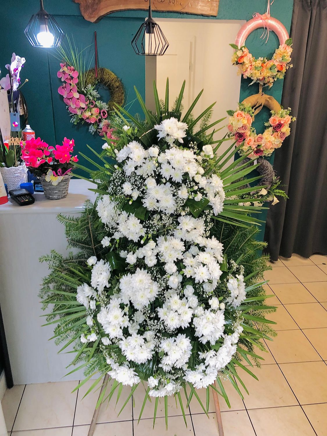 Wieniec pogrzebowy na podkładzie 7