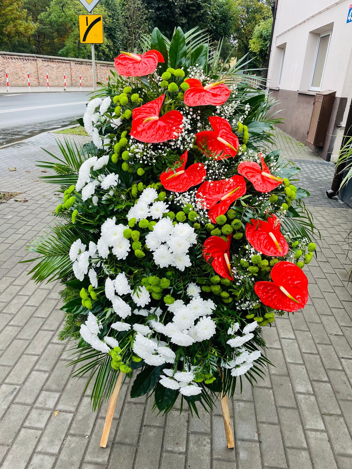 Wieniec pogrzebowy na podkładzie 12