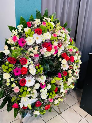 Wieniec pogrzebowy na podkładzie 23