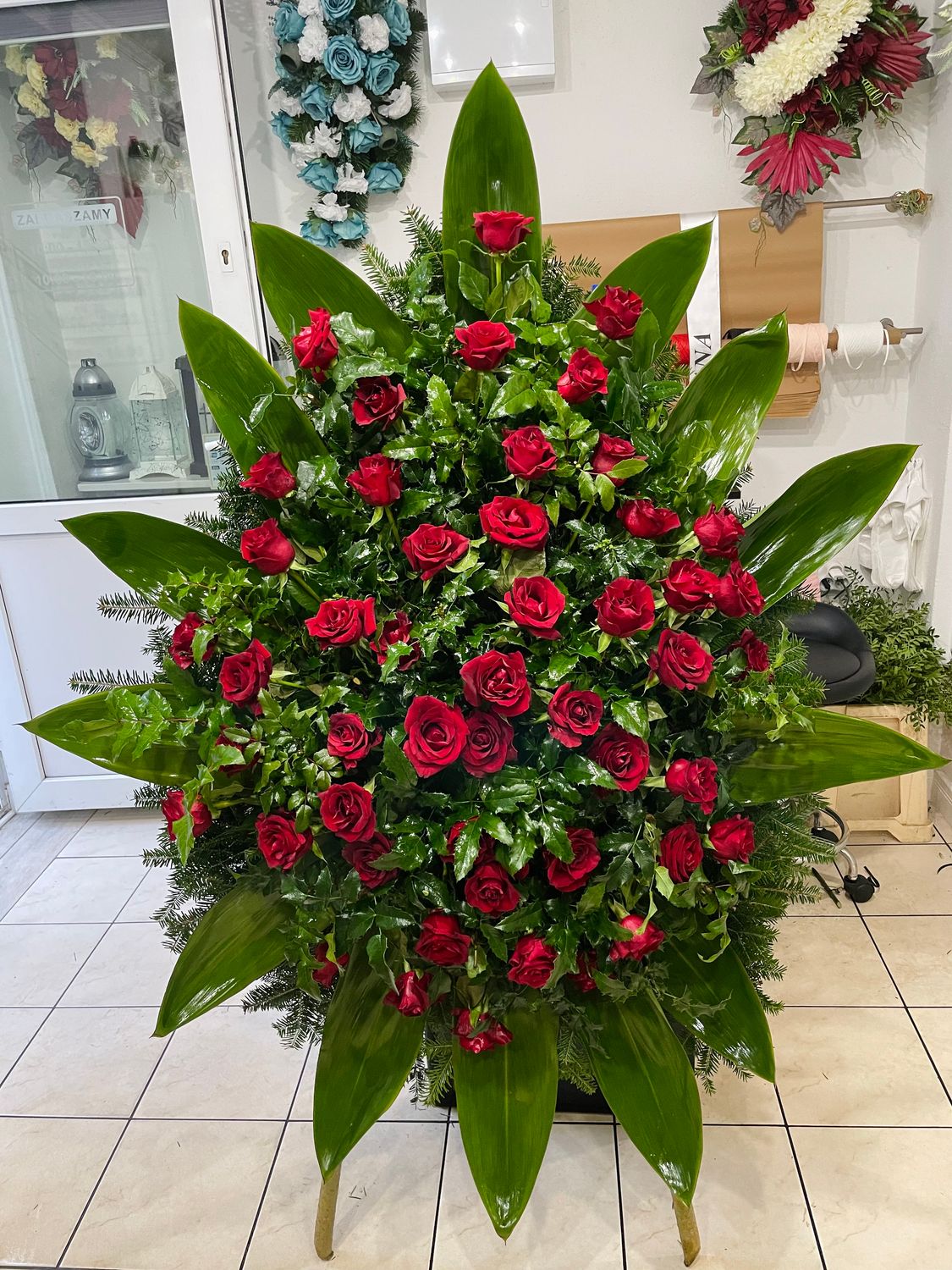 Wieniec pogrzebowy na podkładzie 24