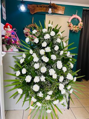 Wieniec pogrzebowy na podkładzie 29