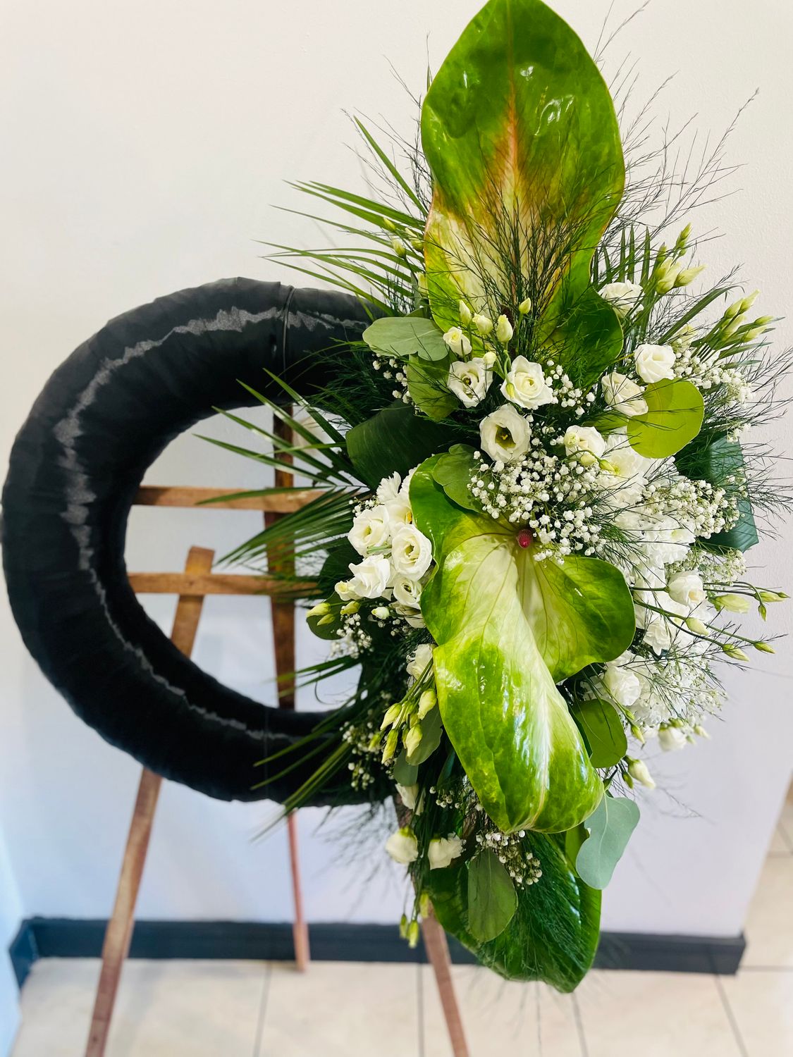 Wieniec pogrzebowy na podkładzie 27