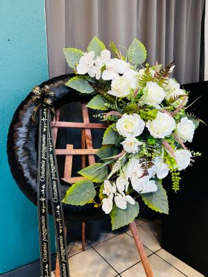 Sztuczny Wieniec pogrzebowy na kole 1