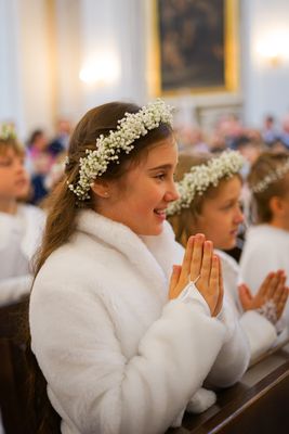 Wianek na głowę z gipsówki