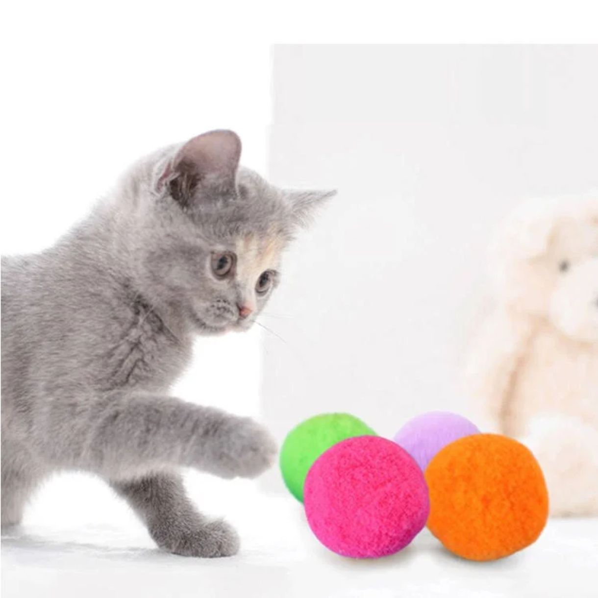 Fluffy Cat Play Ball Fluffy Cat Play Ball