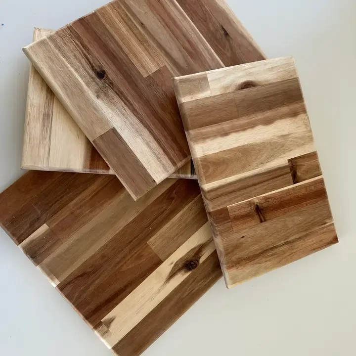 Acadia wood cutting board