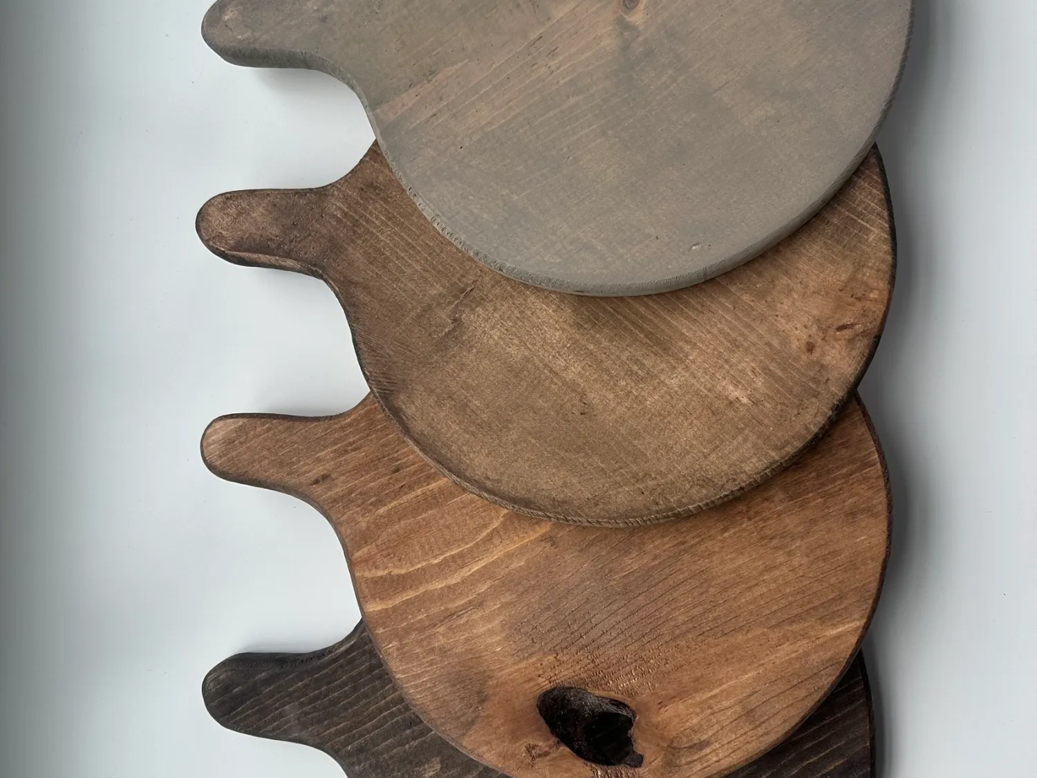 Medium Walnut Round board with handle