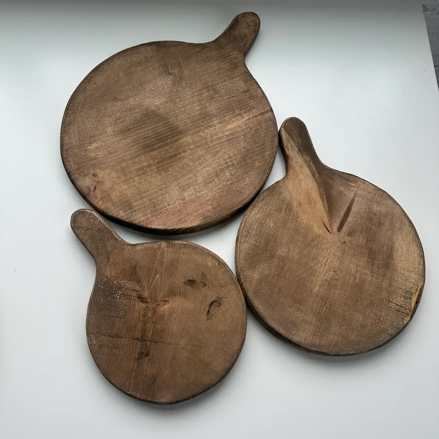 Large Walnut Round board with handle