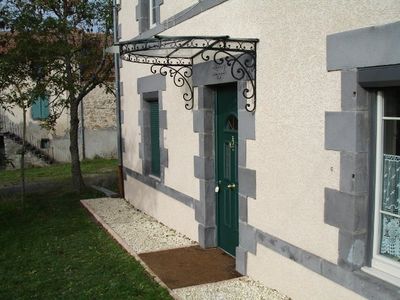 Marquises en fer forgé sur mesure, en fer plein ,très solides et superbes .