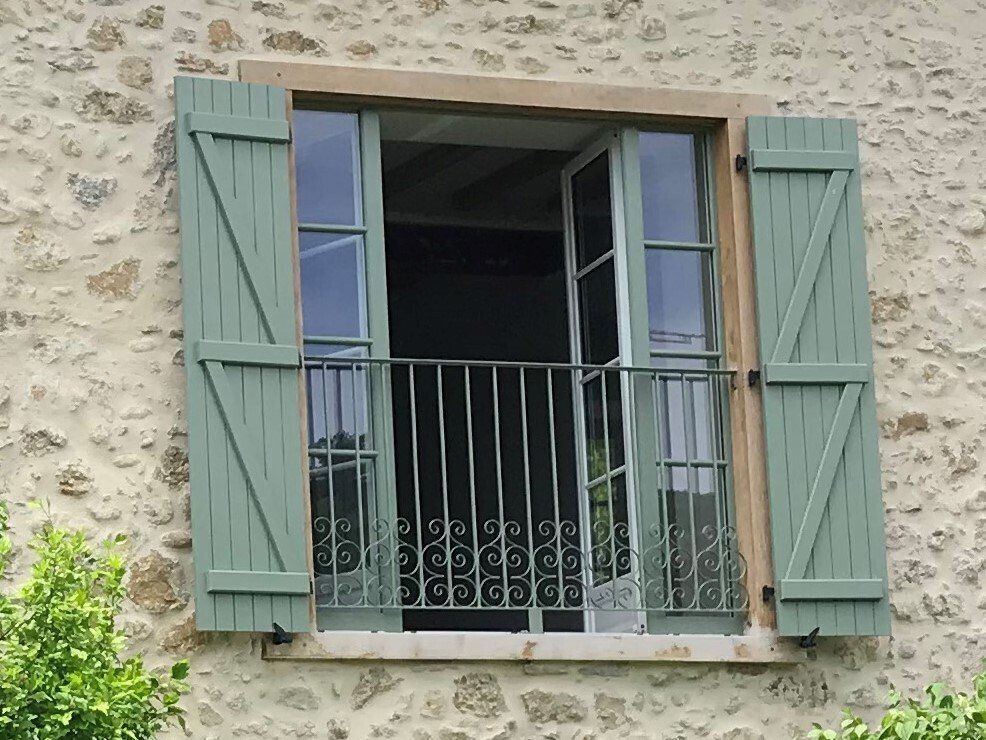 Balcon Espagne ,selon photo fournie par le client