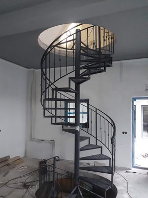 Escalier hélicoïdal sur mesure Escalier hélicoïdal sur mesure