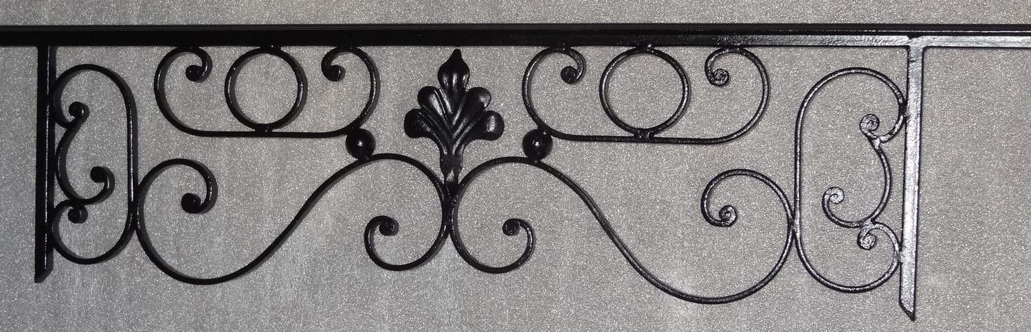 Appui de fenêtre ALENCON ,en forgé décor feuille Appui de fenêtre ALENCON ,en forgé décor feuille