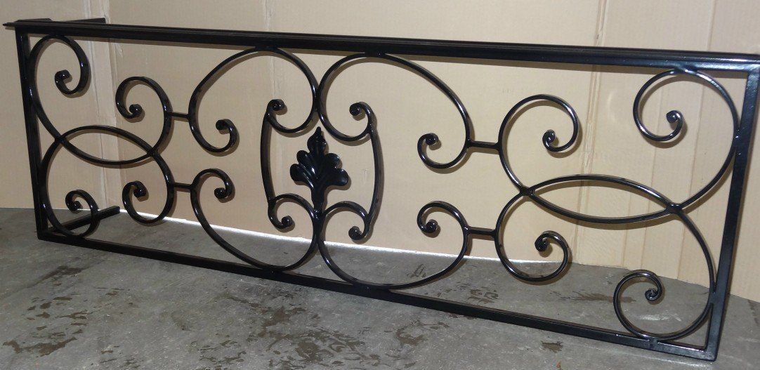 appui de fenêtre ,Morlaix ,en 30 cm de haut et retours de 10 cm appui de fenêtre ,Morlaix ,en 30 cm de haut et retours de 10 cm