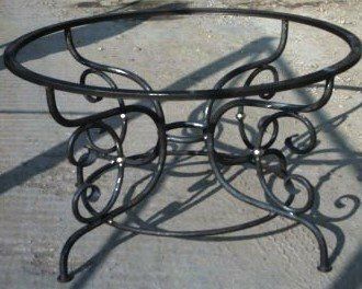 Pied de table Lubéron en fer plein de 20 mm Pied de table Lubéron en fer plein de 20 mm