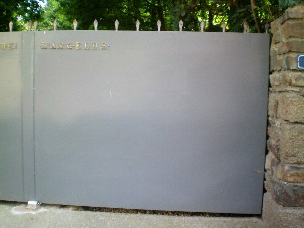 Portail en tôle sur mesure Portail en tôle sur mesure