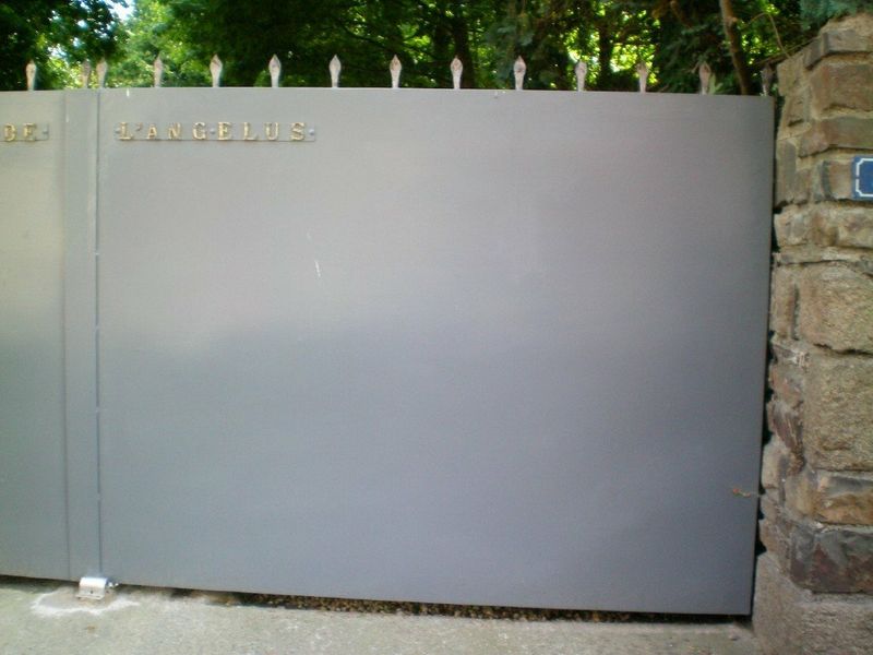 Portail en tôle sur mesure Portail en tôle sur mesure