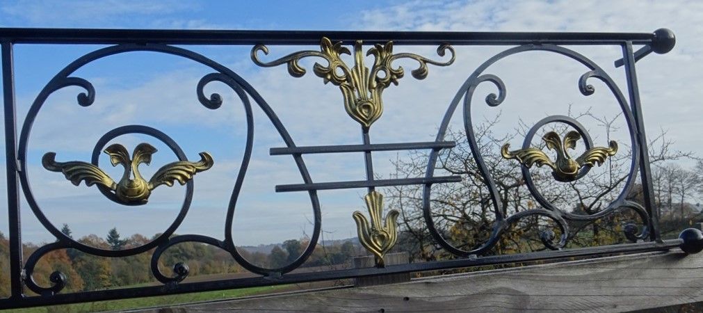 Modèle baroque, sur mesure Modèle baroque, sur mesure