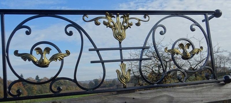 Modèle baroque, sur mesure Modèle baroque, sur mesure