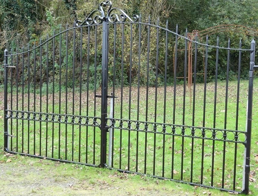 Portail en fer forgé 4 m x 2 m,magnifique Portail en fer forgé 4 m x 2 m,magnifique