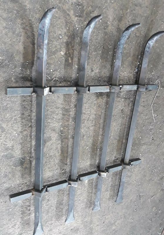 Grille de protection Saint Michel ,style médiéval Grille de protection Saint Michel ,style médiéval