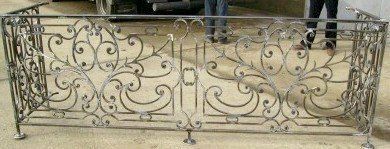 balcon réplique grille XVIIIen,fer forgé balcon réplique grille XVIIIen,fer forgé