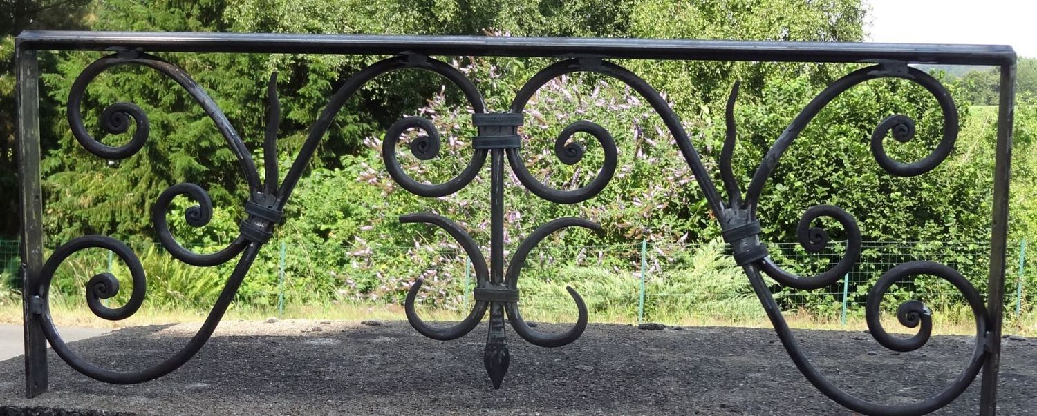 appui de fenêtre Pennity en fer rond sur mesure appui de fenêtre Pennity en fer rond sur mesure