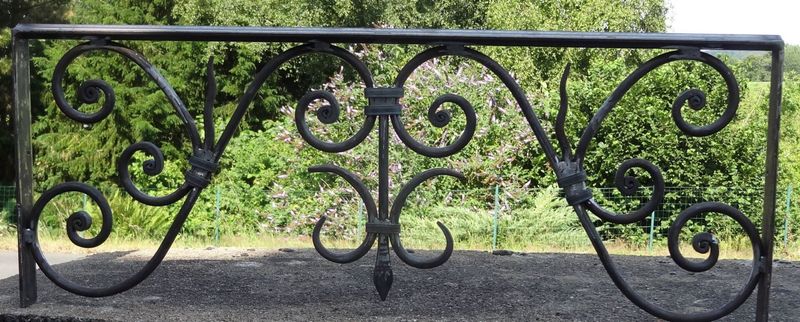 appui de fenêtre Pennity en fer rond sur mesure appui de fenêtre Pennity en fer rond sur mesure