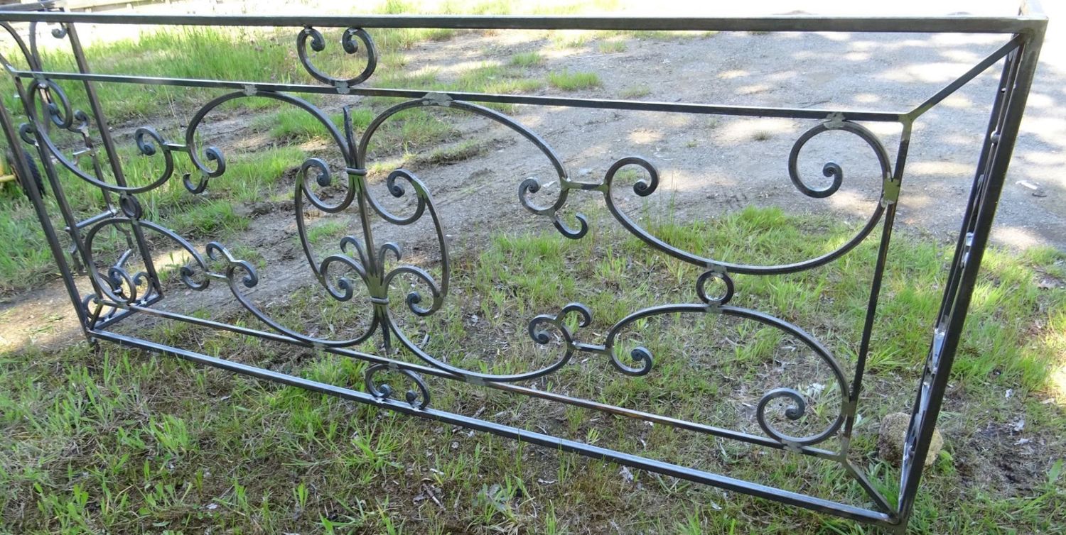 balcon Paimboeuf,230 cm de long par 2 retours de 29 cm et 96 cm de haut balcon Paimboeuf,230 cm de long par 2 retours de 29 cm et 96 cm de haut