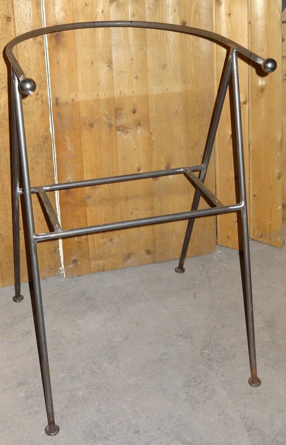 fauteuil minimaliste sur mesure, sans l'assise fauteuil minimaliste sur mesure, sans l'assise