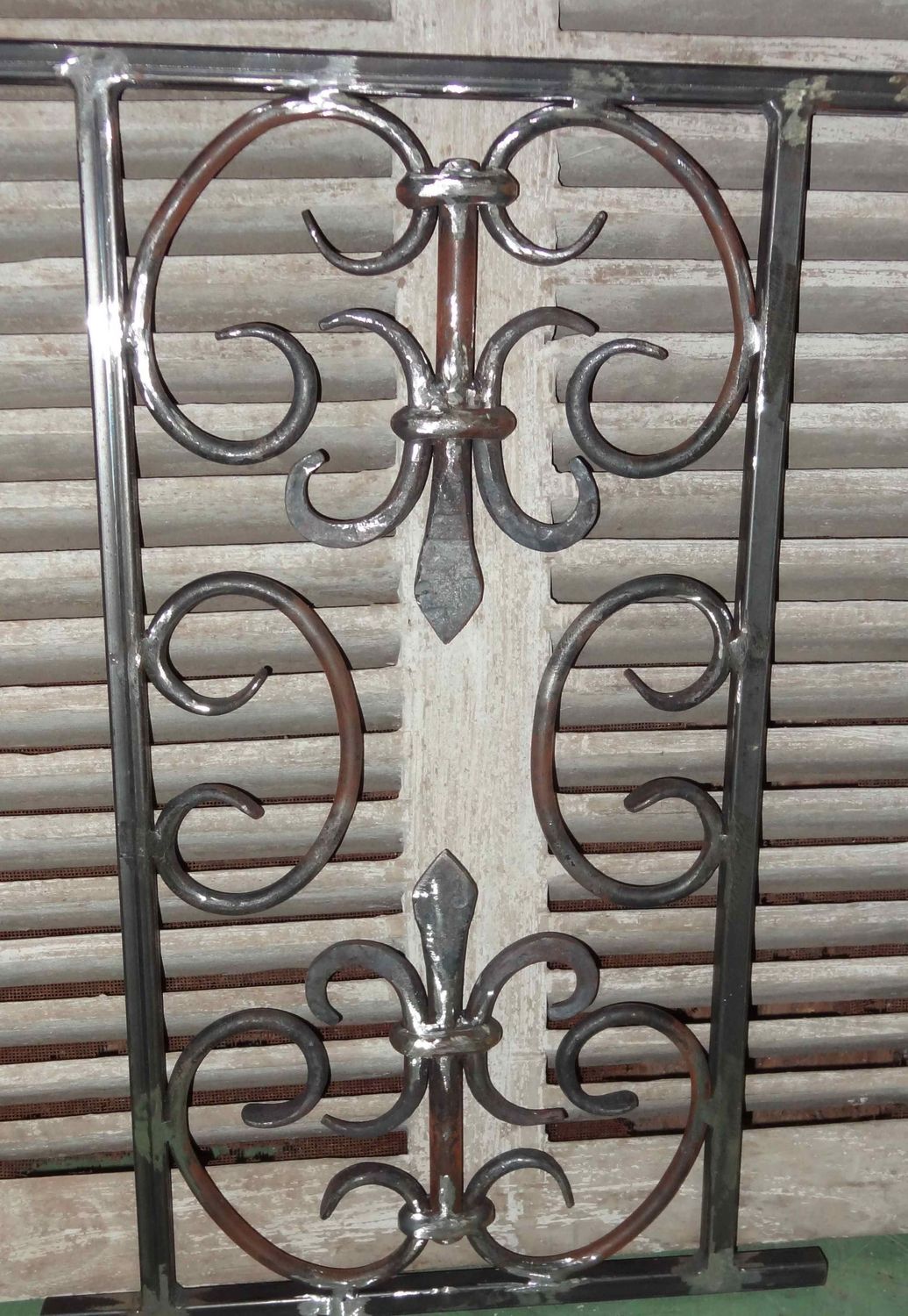 grille de défense pour un soupirail ,70x35 cm grille de défense pour un soupirail ,70x35 cm