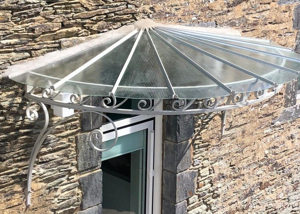marquise fabriquée selon un dessin d'architecte marquise fabriquée selon un dessin d'architecte