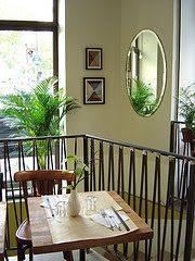 rambarde fabriquée a partir d 'un dessin pour un restaurant rambarde fabriquée a partir d 'un dessin pour un restaurant