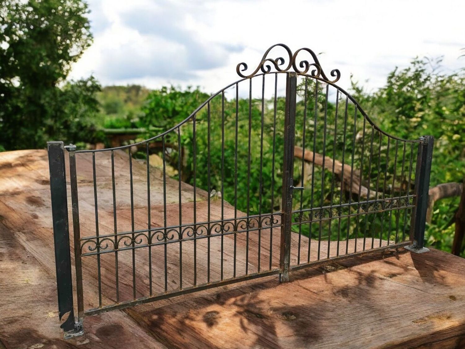 portail chapeau de gendarme en 200 cm x 200 cm portail chapeau de gendarme en 200 cm x 200 cm