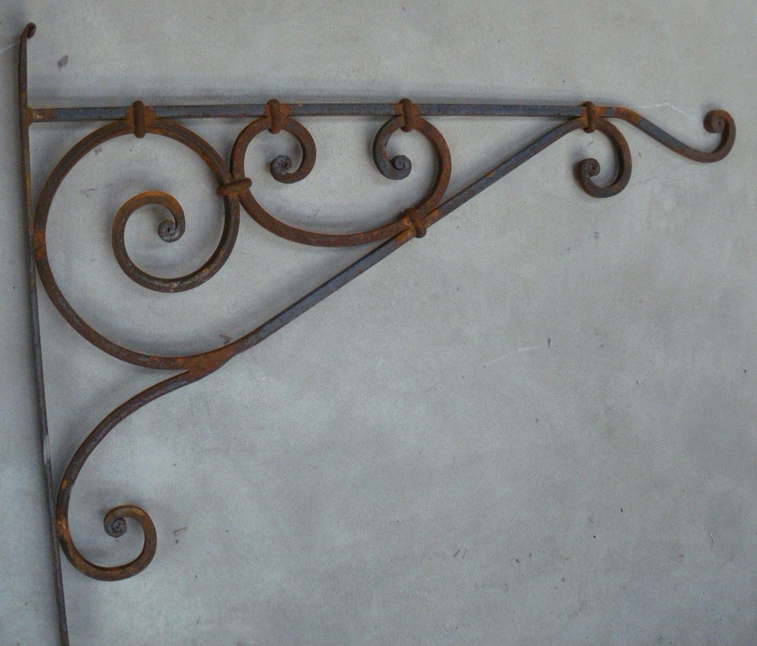 potence en fer plat pour enseigne,lanterne,pots de fleurs potence en fer plat pour enseigne,lanterne,pots de fleurs